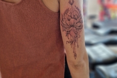 blomma-bak-arm-Stor